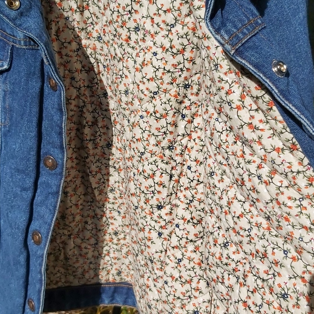 Vintage Roxy Jean Jacket - Picture 8 of 9